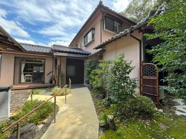 京都市右京区鳴滝音戸山町の中古一戸建て