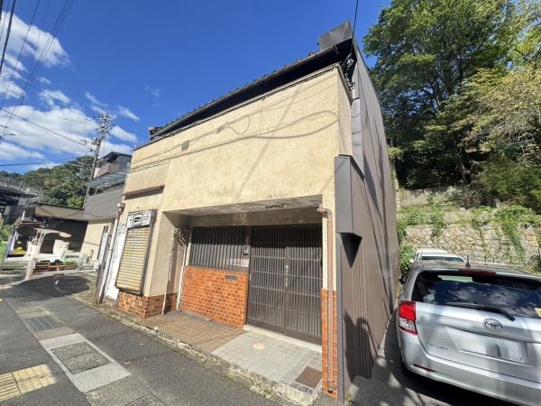 京都市山科区日ノ岡一切経谷町の中古一戸建