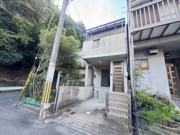 京都市山科区四ノ宮行者谷の中古一戸建て
