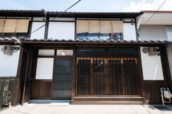 京都市伏見区深草大門町の中古テラスハウス