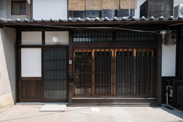 京都市伏見区深草大門町の中古テラスハウス