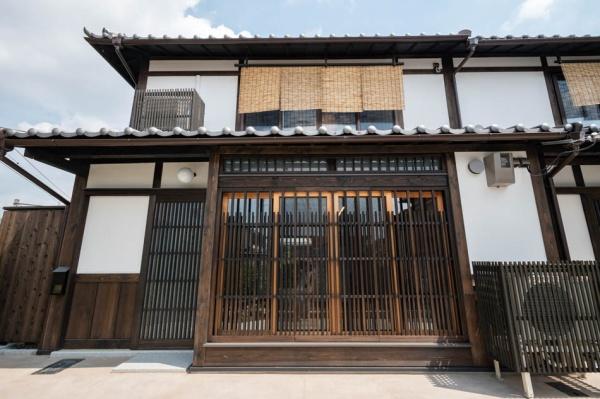 京都市伏見区深草大門町の中古テラスハウス