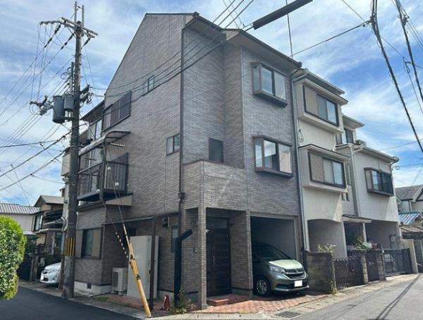 京都市右京区嵯峨野有栖川町の中古一戸建