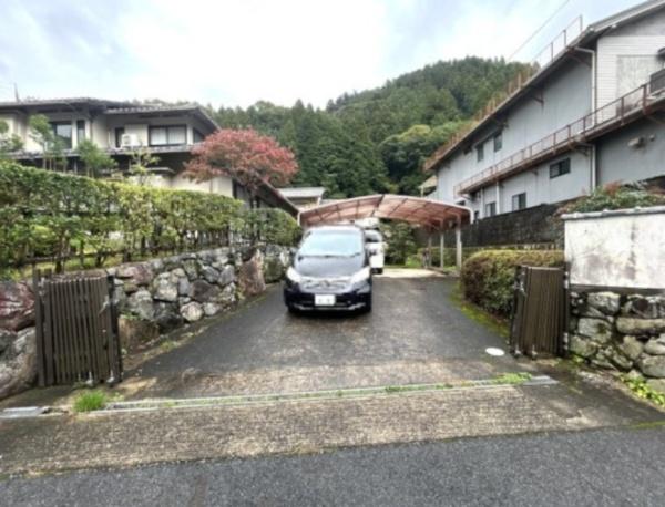 京都市左京区八瀬秋元町の中古一戸建て