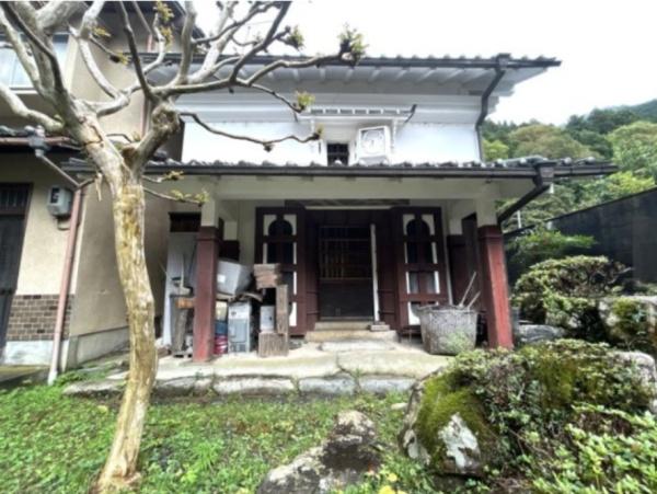 京都市左京区八瀬秋元町の中古一戸建て