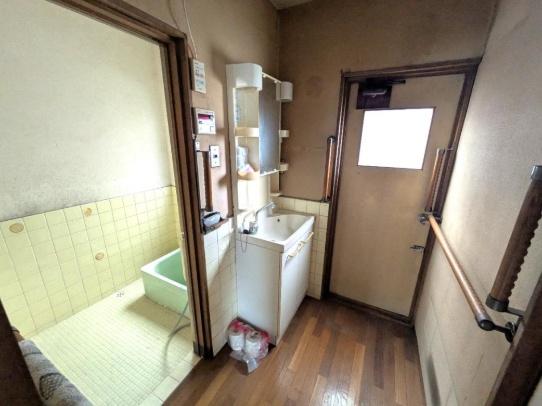 京都市伏見区深草鞍ケ谷の中古一戸建て