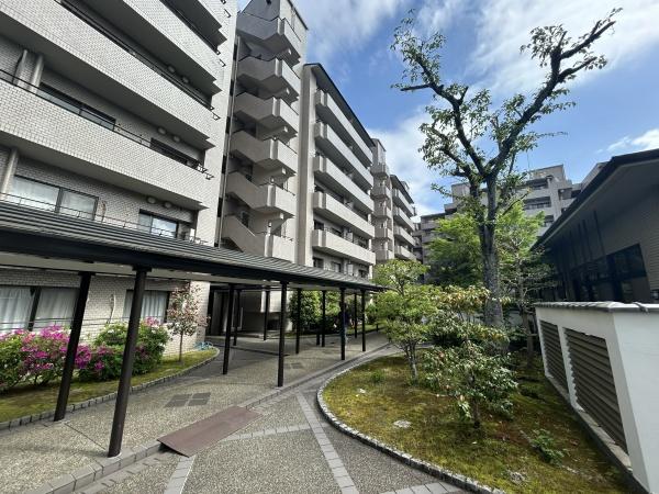 パークハイム宝ヶ池銀杏館