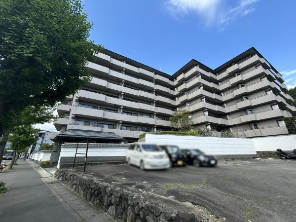 パークハイム宝ヶ池銀杏館