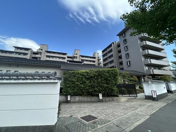 パークハイム宝ヶ池銀杏館