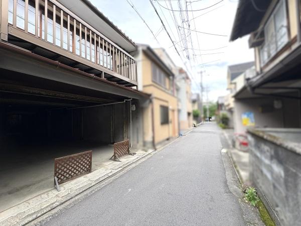 京都市上京区上立売通大宮西入硯屋町の土地