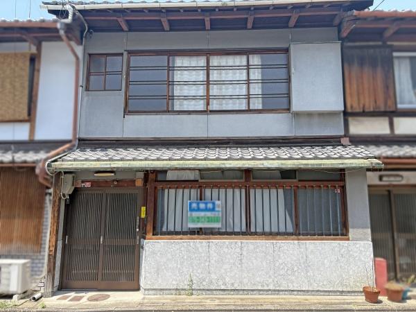 上京区行衛町