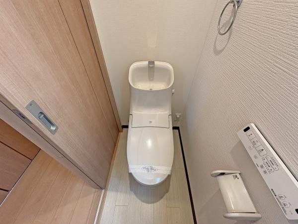 京都市中京区三条通油小路下る三条油小路町の中古一戸建て