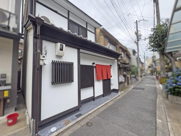 京都市上京区千本通二条下る東入主税町の中古一戸建て