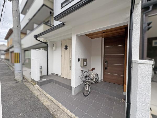 上京区西出水町