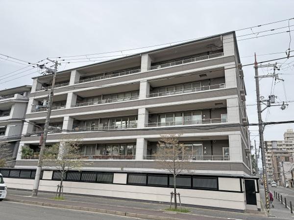 グラン・ブルー二条城北