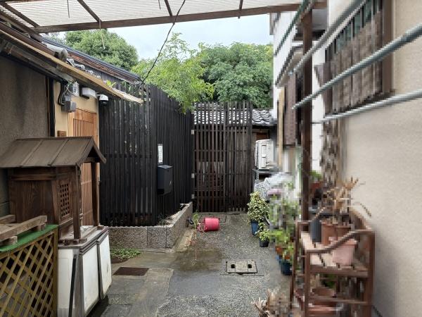 京都市東山区本瓦町の中古テラスハウス