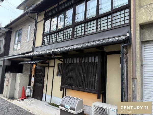 京都市上京区千本通二条下る東入主税町の中古一戸建て