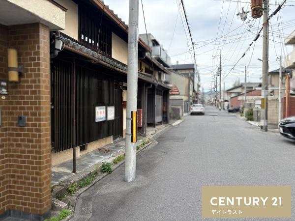 京都市上京区大宮通西裏芦山寺上る２丁目竪社南半町の土地