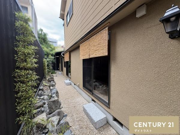 京都市上京区小川通一条下る小川町の中古一戸建て