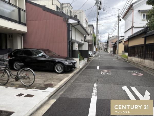 京都市上京区小川通一条下る小川町の中古一戸建て
