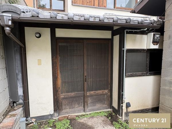 京都市上京区新町通今出川上る西入元本満寺町の中古一戸建て
