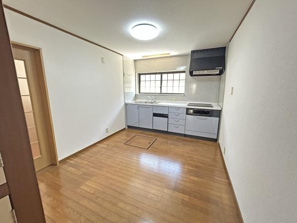 山科区安朱番場ノ西町