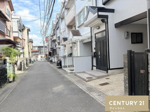 京都市東山区福稲高原町の中古一戸建て