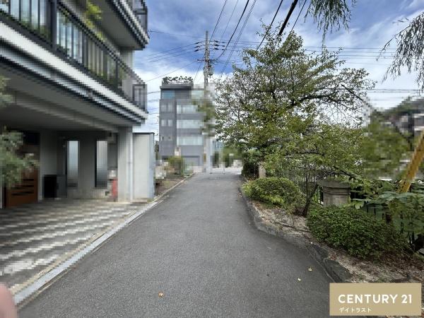 京都市左京区岡崎徳成町の中古一戸建て