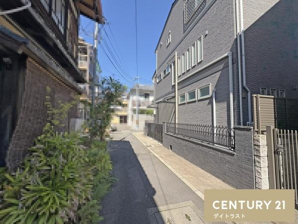 京都市上京区油小路堀川の間中立売上る松之下町の中古一戸建て