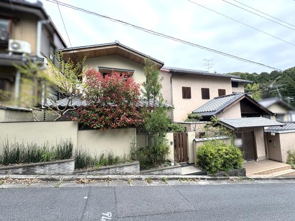 京都市東山区清閑寺霊山町の中古一戸建