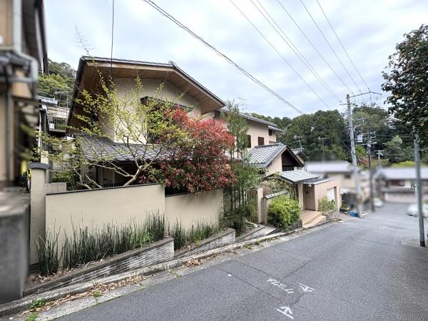 京都市東山区清閑寺霊山町の中古一戸建て