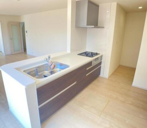 亀山市関町新所の中古一戸建