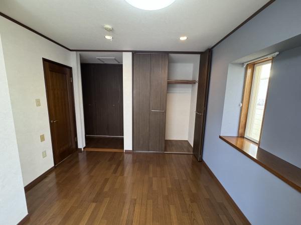 亀山市みどり町の中古一戸建て