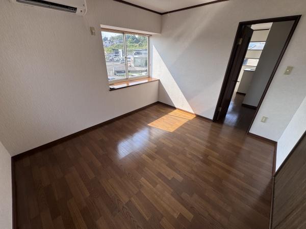亀山市みどり町の中古一戸建て