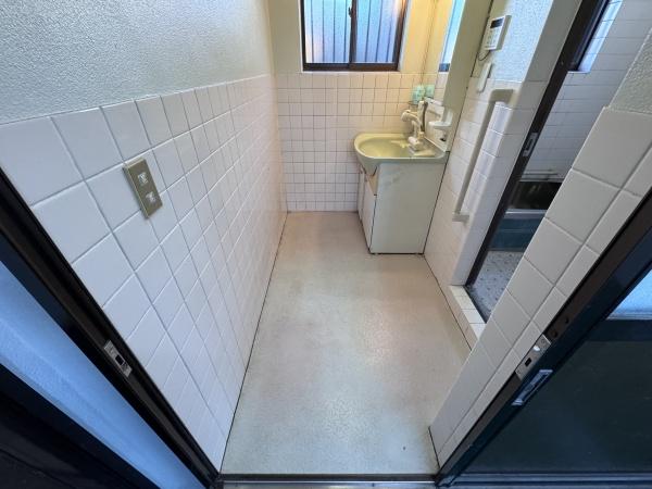津市河芸町中別保の中古一戸建て