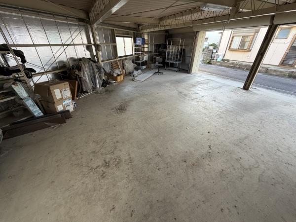鈴鹿市長太旭町5丁目ガレージ