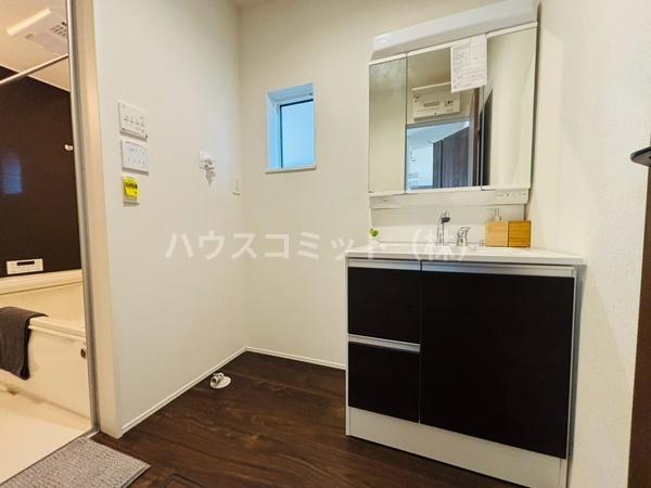 富里市日吉台６丁目の新築一戸建