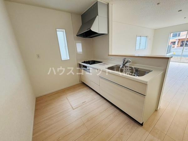 八街市八街ほの新築一戸建