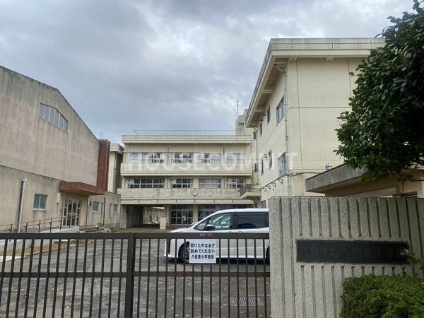 八街市朝日の土地(八街市立八街東小学校)