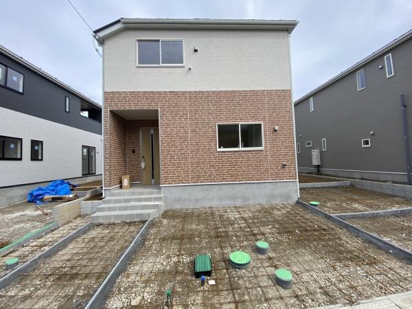 成田市中台６丁目の新築一戸建