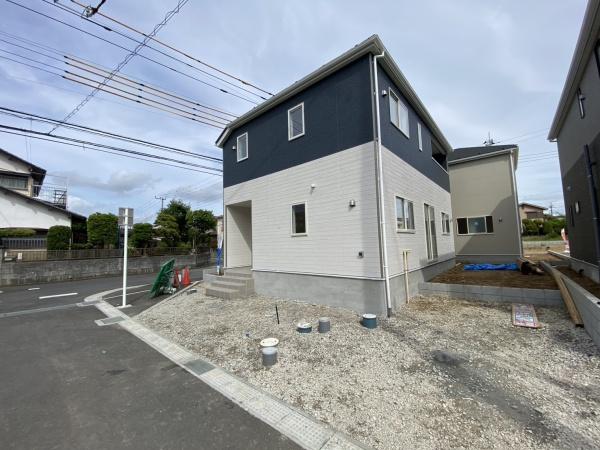 成田市中台６丁目の新築一戸建