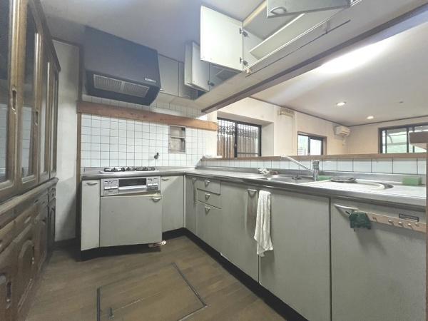湖南市サイドタウン３丁目の中古一戸建て