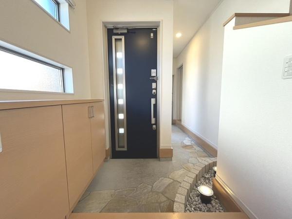 大津市大江６丁目の中古一戸建て