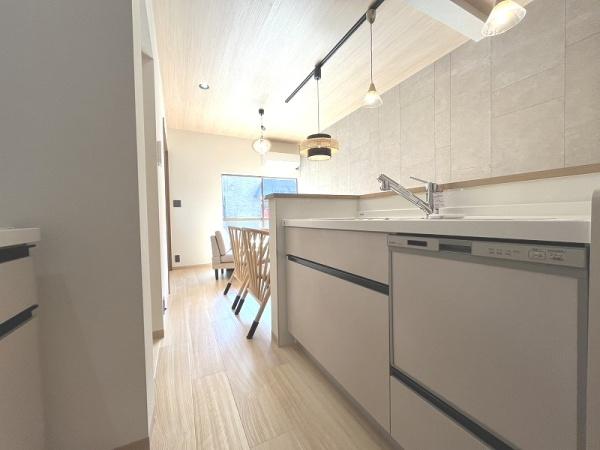 大津市梅林１丁目の中古一戸建て