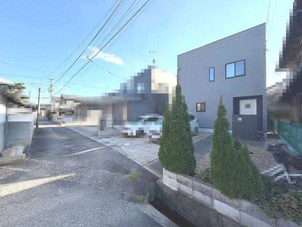 栗東市小平井３丁目の中古一戸建