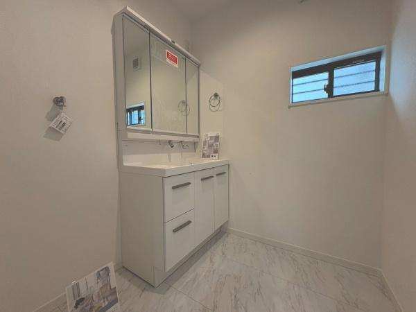 草津市平井２丁目の新築一戸建