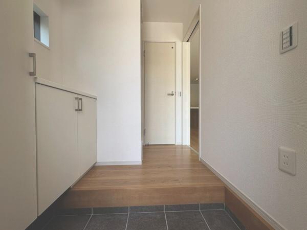 守山市岡町の新築一戸建