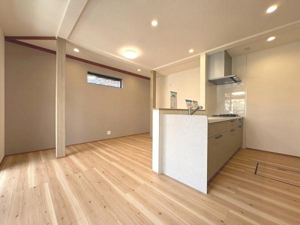 湖南市柑子袋西４丁目の中古一戸建
