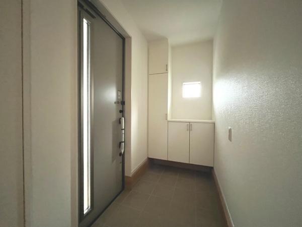 大津市一里山６丁目の新築一戸建