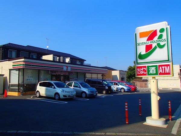 ドミール鶴川(セブンイレブン町田鶴川団地店)